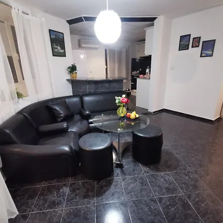 Maisonette In The Center Of Two Bedrooms Free Parking Varna