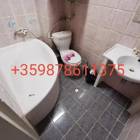 Maisonette In The Center Of Two Bedrooms Free Parking Appartamento