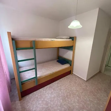 Maisonette In The Center Of Two Bedrooms Free Parking *